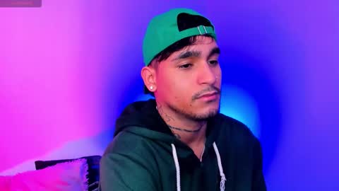 Christian Wang online show from November 2025 02:32:02 PM