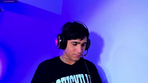 Christian Wang online show from December 2025 10:59:02 PM