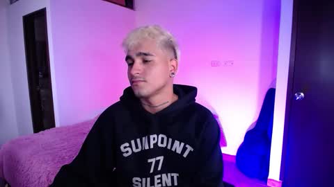 Christian Wang online show from March 2026 08:15:02 PM