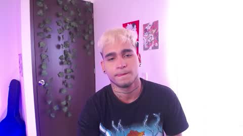 Christian Wang online show from March 2026 06:11:01 PM