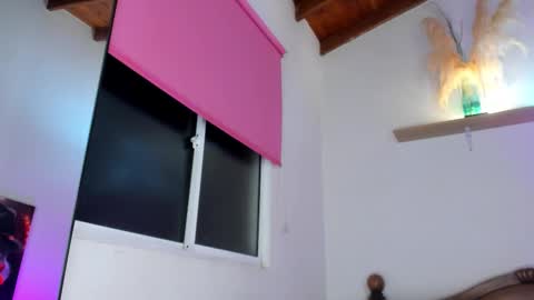 Snapshot of chrisstianford chatting on October 2025 06:25:01 AM Hi dont forguet to follow me    online show from October 2025 06:25:01 AM