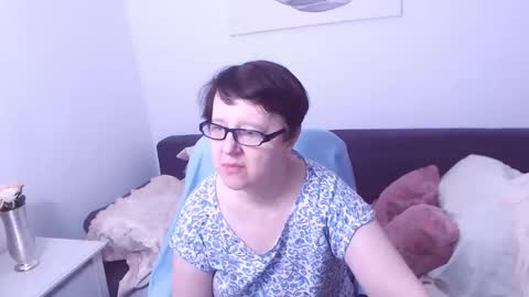 Christa online show from February 2026 01:20:01 PM