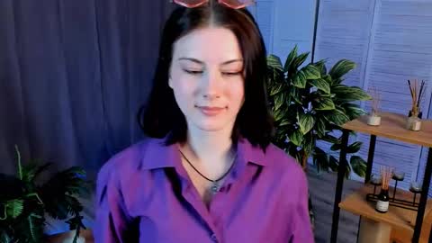 christaschrecongost online show from March 2026 04:09:01 PM