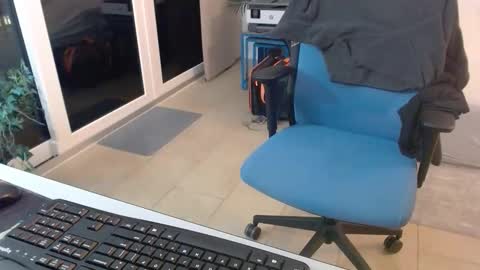 Michael USA online show from November 2025 03:54:01 AM