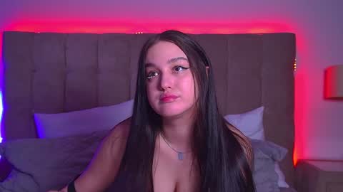 Christina online show from February 2025 06:33:01 PM