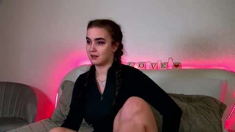 Christina online show from February 2025 04:04:01 AM