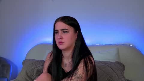 Christina online show from March 2025 04:15:02 AM