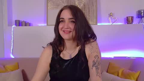 Christina online show from March 2025 06:41:02 PM