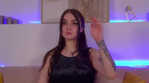 Christina online show from March 2025 09:59:01 PM