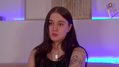 Christina online show from March 2025 05:13:01 AM