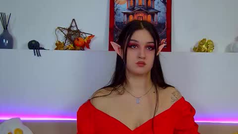 Christina online show from October 2025 06:31:01 PM