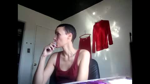 Snapshot of christinasaunters chatting on January 2025 09:41:01 PM Christina Saunters online show from January 2025 09:41:01 PM