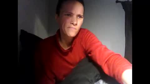 Snapshot of christinasaunters chatting on February 2025 05:53:02 AM Christina Saunters online show from February 2025 05:53:02 AM