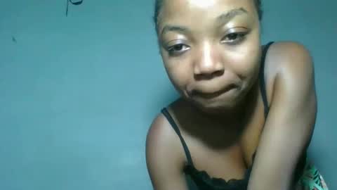 Snapshot of christine985 chatting on October 2025 02:11:02 AM christine985 online show from October 2025 02:11:02 AM