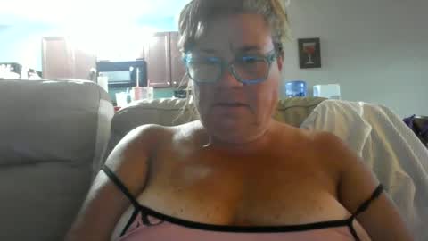 Snapshot of christopher_rain chatting on July 2026 12:01:01 AM Christopher Rain online show from July 2026 12:01:01 AM