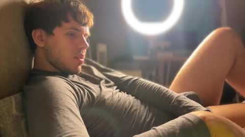 Christopher online show from November 2025 05:39:01 AM