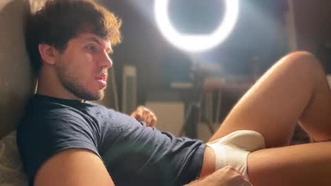 Christopher online show from November 2025 06:57:02 AM