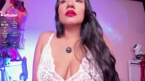 Snapshot of christymilk1 chatting on October 2025 02:21:02 AM christy online show from October 2025 02:21:02 AM