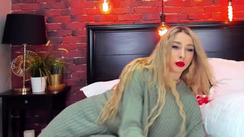 christyna_ross online show from January 2025 11:46:01 PM