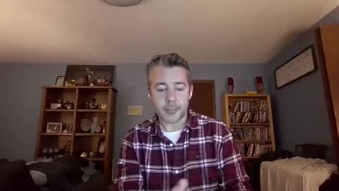 Snapshot of chrisw8121 chatting on December 2025 07:06:01 AM chrisw8121 online show from December 2025 07:06:01 AM