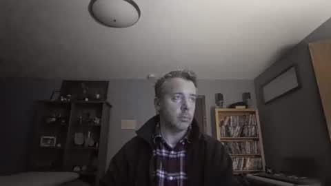 Snapshot of chrisw8121 chatting on February 2026 11:47:01 PM chrisw8121 online show from February 2026 11:47:01 PM