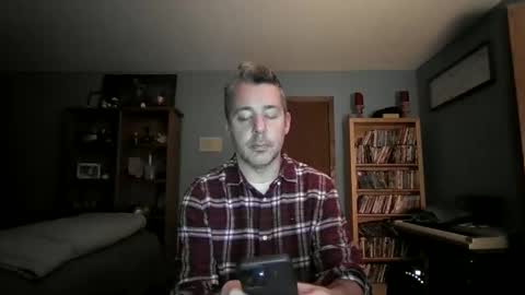 Snapshot of chrisw8121 chatting on February 2026 04:53:01 AM chrisw8121 online show from February 2026 04:53:01 AM