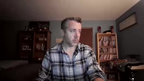 Snapshot of chrisw8121 chatting on March 2026 04:51:02 AM chrisw8121 online show from March 2026 04:51:02 AM