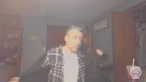 chrisw8121 online show from April 2026 05:27:01 AM