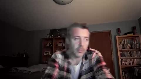 Snapshot of chrisw8121670385 chatting on March 2026 03:01:01 AM Chris online show from March 2026 03:01:01 AM