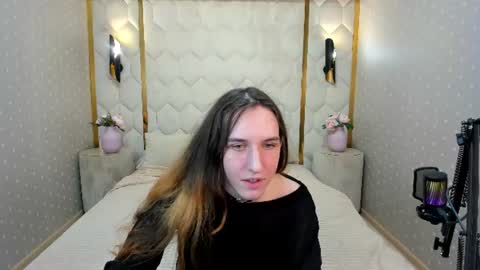 chrisybev online show from June 2026 07:45:01 PM