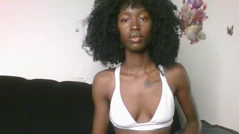 chroe22 online show from March 2026 07:00:02 AM