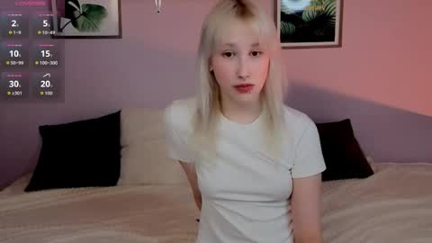 EvaBlonde TayaBrunette EliieBlack hair online show from March 2026 02:38:01 PM