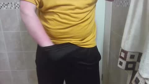 Snapshot of chubbycub14 chatting on April 2026 03:15:01 AM chubbycub14 online show from April 2026 03:15:01 AM