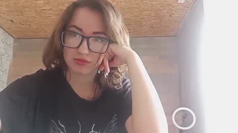 Snapshot of cicelyphaup chatting on June 2026 09:18:02 AM Olivia online show from June 2026 09:18:02 AM