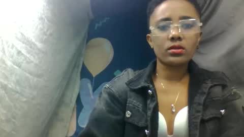 ciciazzhh online show from May 2026 07:49:02 AM
