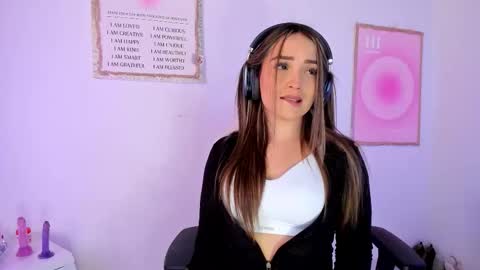 Ciindy Lovers online show from January 2026 07:49:02 PM