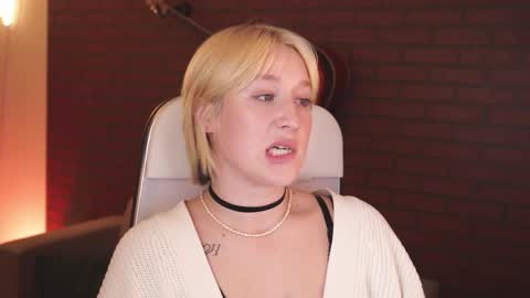 Cin Bellamy online show from September 2025 04:40:01 PM