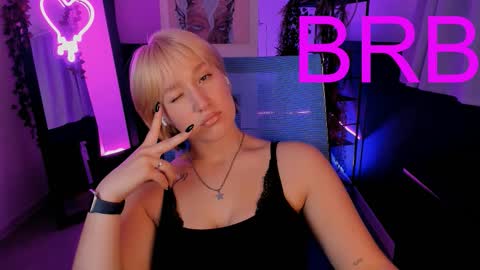 Cin Bellamy online show from September 2025 04:58:01 AM