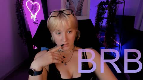 Cin Bellamy online show from October 2025 05:46:01 AM