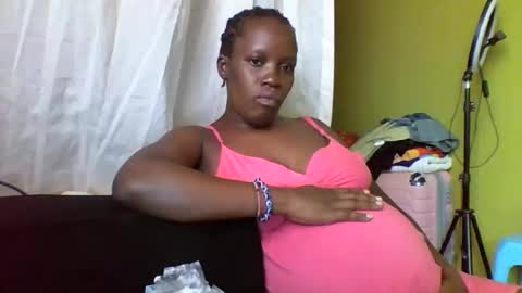 Snapshot of cinddy_14 chatting on October 2025 12:00:02 PM cinddy 14 online show from October 2025 12:00:02 PM