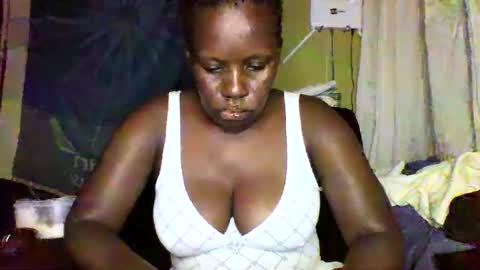 Snapshot of cinddy_14 chatting on June 2026 07:01:02 PM cinddy 14 online show from June 2026 07:01:02 PM