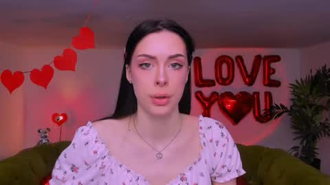 Snapshot of cinderella_without_slippers chatting on February 2026 09:17:01 AM Phoebe online show from February 2026 09:17:01 AM