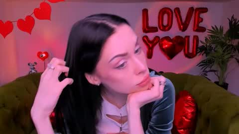 Snapshot of cinderella_without_slippers chatting on February 2026 09:00:01 PM Phoebe online show from February 2026 09:00:01 PM