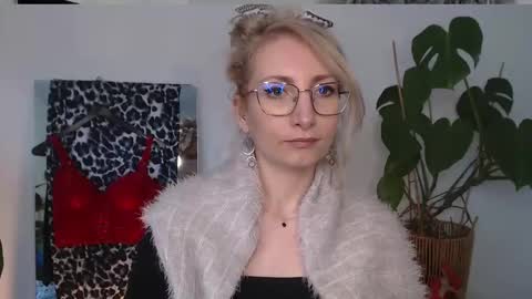 Cinderella online show from April 2026 06:19:01 AM