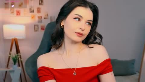 Snapshot of cindyclub_ chatting on June 2026 03:21:02 AM Rebbeka online show from June 2026 03:21:02 AM