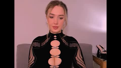 cindyprettywomen online show from February 2026 05:12:02 PM
