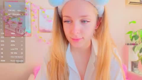 Snapshot of cindyreming01 chatting on September 2025 06:36:01 AM indy online show from September 2025 06:36:01 AM