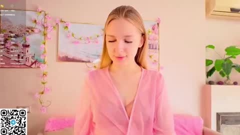 Snapshot of cindyreming01 chatting on October 2025 06:21:02 AM indy online show from October 2025 06:21:02 AM