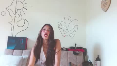 cinna__ online show from October 2025 03:46:02 PM