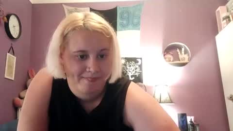 Snapshot of cinnaburwood chatting on December 2024 06:56:02 AM Cinna online show from December 2024 06:56:02 AM